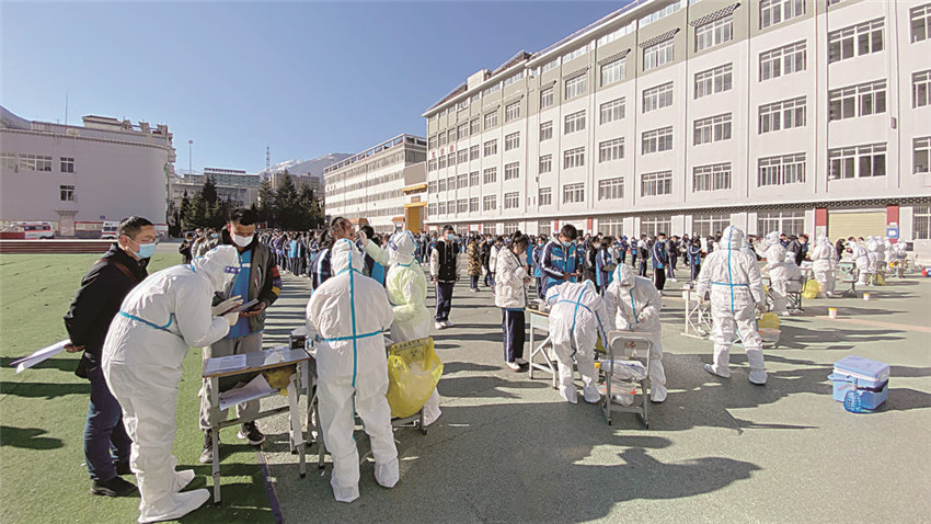 康定中學(xué).jpg 康定中學(xué).jpg