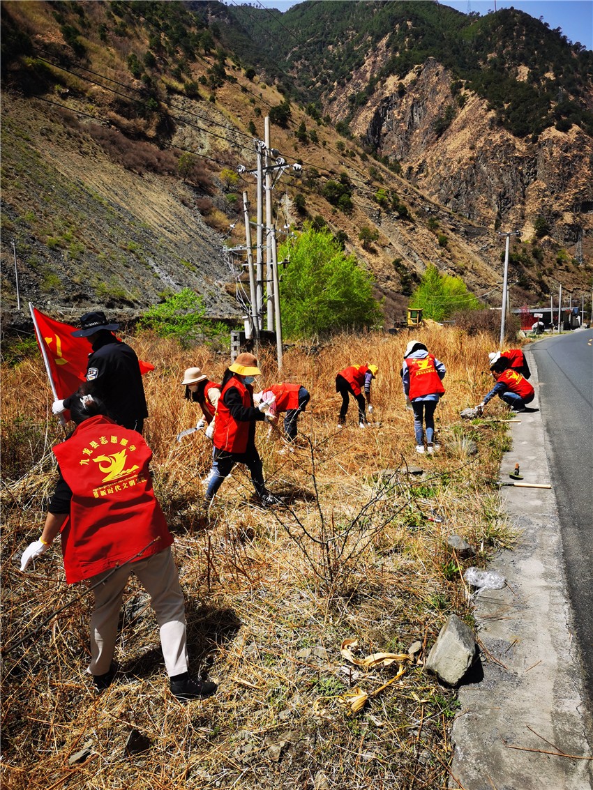 圖為黨員.jpg 圖為黨員.jpg