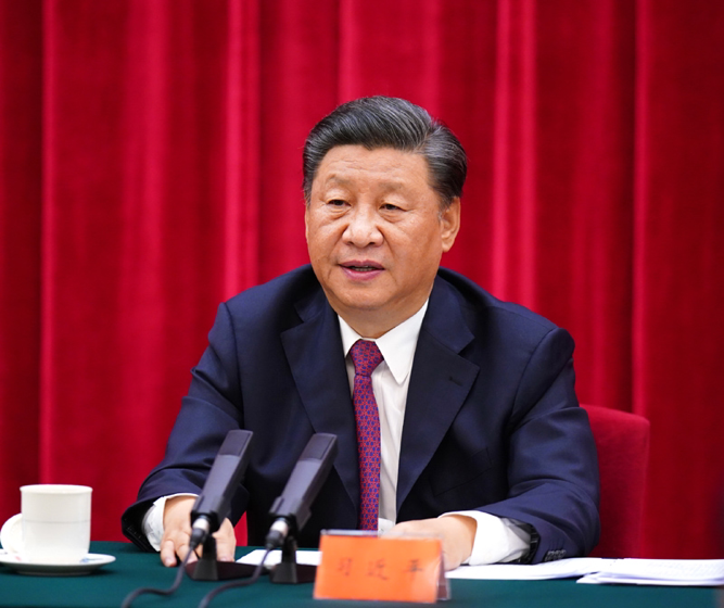 2020年9月3日下午，中共中央、國務(wù)院、中央軍委在北京人民大會堂舉行座談會，紀(jì)念中國人民抗日戰(zhàn)爭暨世界反法西斯戰(zhàn)爭勝利75周年。中共中央總書記、國家主席、中央軍委主席習(xí)近平出席座談會并發(fā)表重要講話。新華社記者 謝環(huán)馳 攝